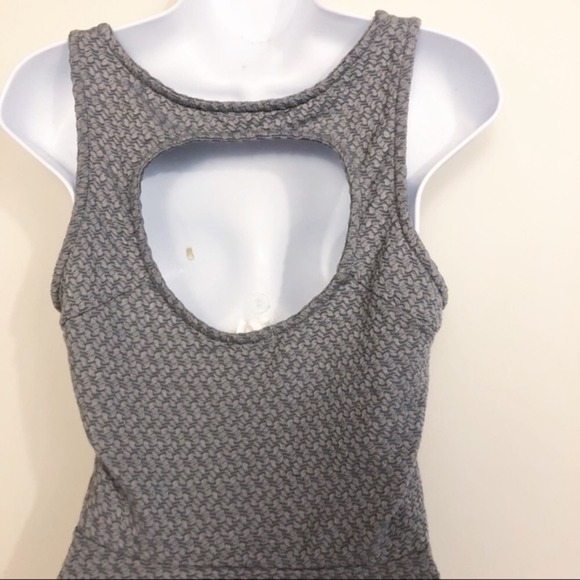 5/$25 Kirra Textured Peplum Open Back Textured Tank Gray Women's Size Medium - Picture 6 of 7